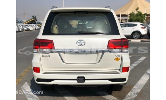 Buy Import Toyota Land Cruiser White Car in Import - Dubai in Bagmati Buy Import Toyota Land Cruiser White Car in Import - Dubai in Bagmati