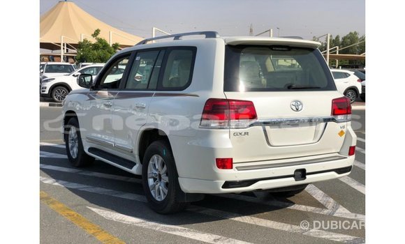 Buy Import Toyota Land Cruiser White Car in Import - Dubai in Bagmati Buy Import Toyota Land Cruiser White Car in Import - Dubai in Bagmati