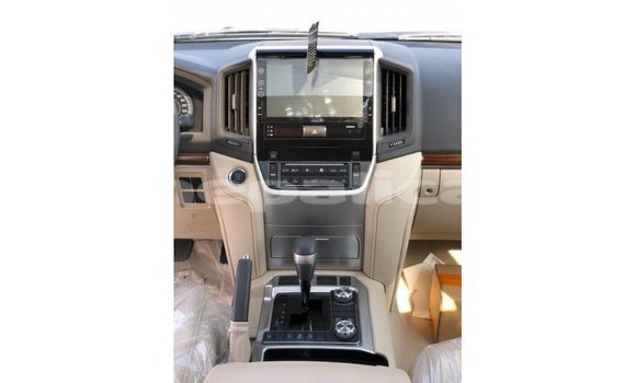 Buy Import Toyota Land Cruiser White Car in Import - Dubai in Bagmati Buy Import Toyota Land Cruiser White Car in Import - Dubai in Bagmati