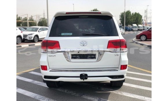 Buy Import Toyota Land Cruiser White Car in Import - Dubai in Bagmati Buy Import Toyota Land Cruiser White Car in Import - Dubai in Bagmati