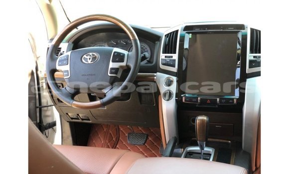 Buy Import Toyota Land Cruiser White Car in Import - Dubai in Bagmati Buy Import Toyota Land Cruiser White Car in Import - Dubai in Bagmati