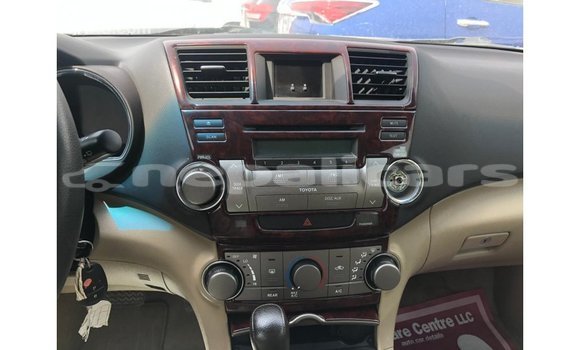 Buy Import Toyota Highlander Other Car in Import - Dubai in Bagmati Buy Import Toyota Highlander Other Car in Import - Dubai in Bagmati