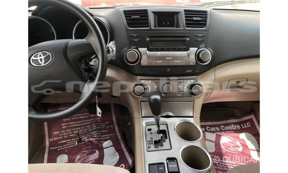 Buy Import Toyota Highlander Blue Car in Import - Dubai in Bagmati Buy Import Toyota Highlander Blue Car in Import - Dubai in Bagmati