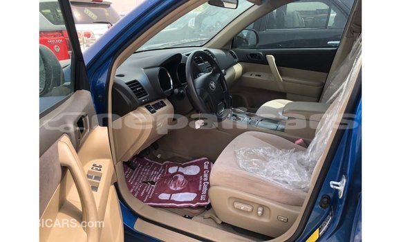 Buy Import Toyota Highlander Blue Car in Import - Dubai in Bagmati Buy Import Toyota Highlander Blue Car in Import - Dubai in Bagmati