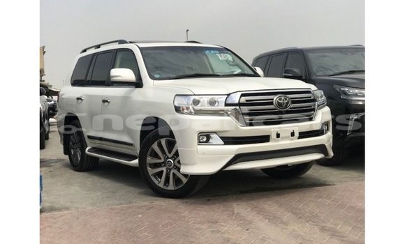 Buy Import Toyota Land Cruiser White Car in Import - Dubai in Bagmati