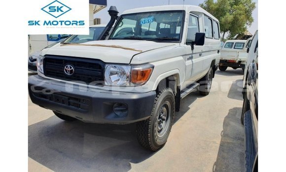 Buy Import Toyota Land Cruiser White Car in Import - Dubai in Bagmati