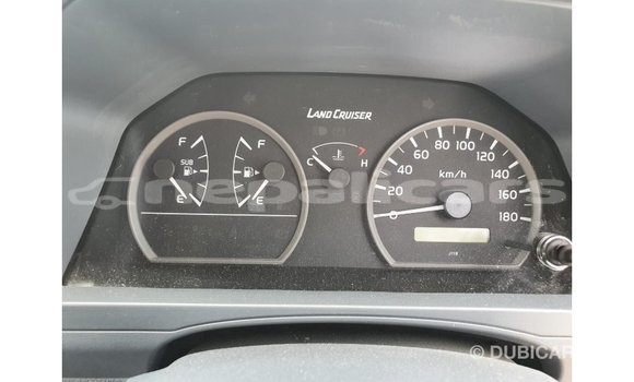 Buy Import Toyota Land Cruiser White Car in Import - Dubai in Bagmati Buy Import Toyota Land Cruiser White Car in Import - Dubai in Bagmati