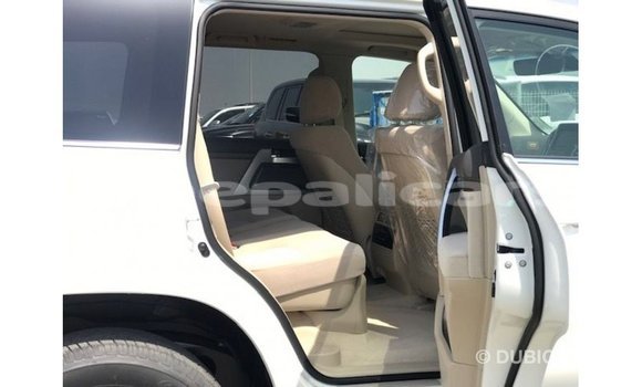 Buy Import Toyota Land Cruiser White Car in Import - Dubai in Bagmati Buy Import Toyota Land Cruiser White Car in Import - Dubai in Bagmati