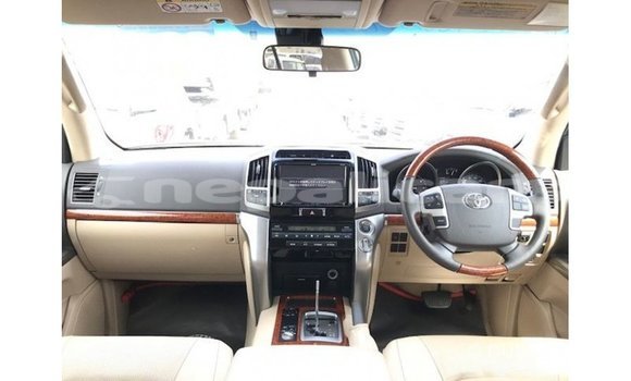 Buy Import Toyota Land Cruiser Red Car in Import - Dubai in Bagmati Buy Import Toyota Land Cruiser Red Car in Import - Dubai in Bagmati
