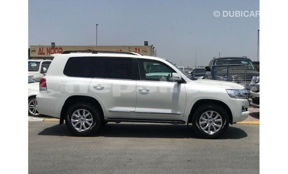 Buy Import Toyota Land Cruiser White Car in Import - Dubai in Bagmati Buy Import Toyota Land Cruiser White Car in Import - Dubai in Bagmati