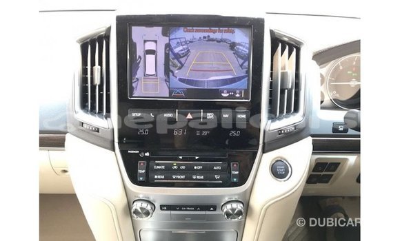 Buy Import Toyota Land Cruiser White Car in Import - Dubai in Bagmati Buy Import Toyota Land Cruiser White Car in Import - Dubai in Bagmati