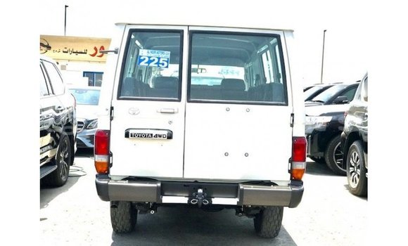 Buy Import Toyota Land Cruiser White Car in Import - Dubai in Bagmati Buy Import Toyota Land Cruiser White Car in Import - Dubai in Bagmati