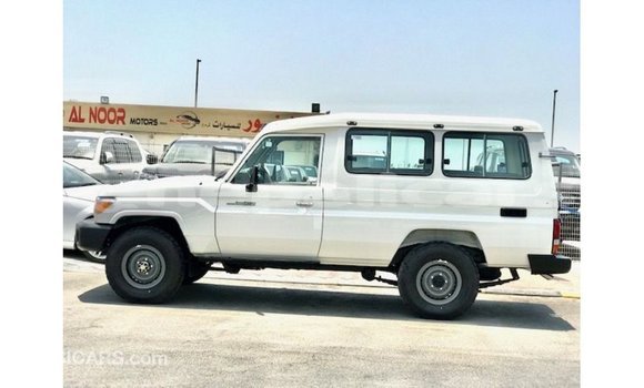 Buy Import Toyota Land Cruiser White Car in Import - Dubai in Bagmati Buy Import Toyota Land Cruiser White Car in Import - Dubai in Bagmati