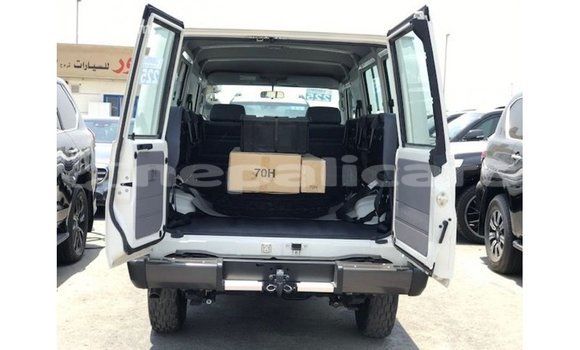 Buy Import Toyota Land Cruiser White Car in Import - Dubai in Bagmati Buy Import Toyota Land Cruiser White Car in Import - Dubai in Bagmati