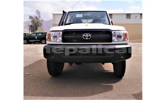 Buy Import Toyota Land Cruiser White Car in Import - Dubai in Bagmati Buy Import Toyota Land Cruiser White Car in Import - Dubai in Bagmati