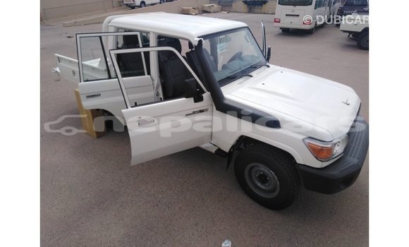 Buy Import Toyota Land Cruiser White Car in Import - Dubai in Bagmati Buy Import Toyota Land Cruiser White Car in Import - Dubai in Bagmati