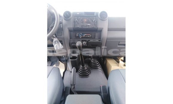 Buy Import Toyota Land Cruiser White Car in Import - Dubai in Bagmati Buy Import Toyota Land Cruiser White Car in Import - Dubai in Bagmati
