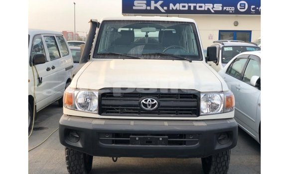 Buy Import Toyota Land Cruiser White Car in Import - Dubai in Bagmati Buy Import Toyota Land Cruiser White Car in Import - Dubai in Bagmati
