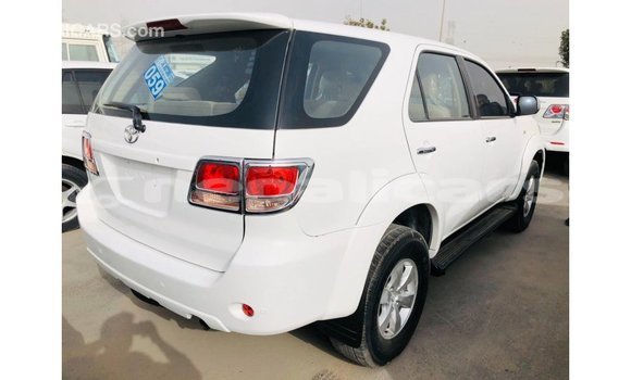 Buy Import Toyota Fortuner White Car in Import - Dubai in Bagmati Buy Import Toyota Fortuner White Car in Import - Dubai in Bagmati