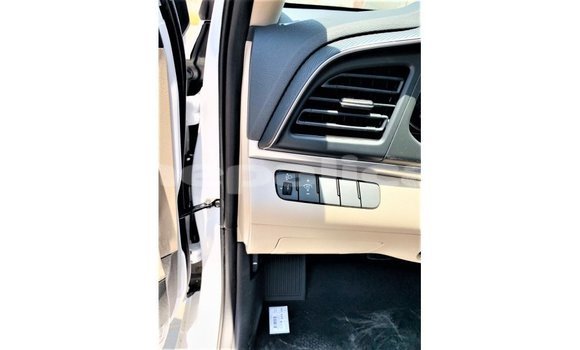 Buy Import Hyundai Elantra White Car in Import - Dubai in Bagmati Buy Import Hyundai Elantra White Car in Import - Dubai in Bagmati