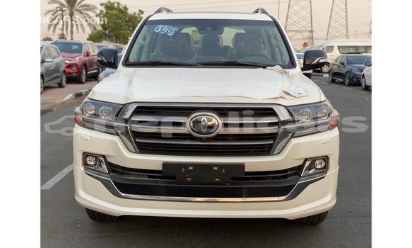 Buy Import Toyota Land Cruiser White Car in Import - Dubai in Bagmati Buy Import Toyota Land Cruiser White Car in Import - Dubai in Bagmati