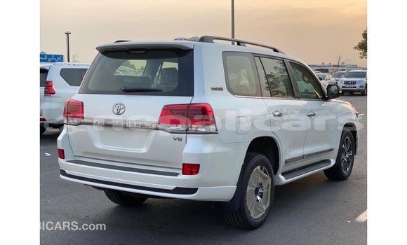 Buy Import Toyota Land Cruiser White Car in Import - Dubai in Bagmati Buy Import Toyota Land Cruiser White Car in Import - Dubai in Bagmati
