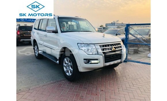 Buy Import Mitsubishi Pajero White Car in Import - Dubai in Bagmati Buy Import Mitsubishi Pajero White Car in Import - Dubai in Bagmati