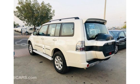 Buy Import Mitsubishi Pajero White Car in Import - Dubai in Bagmati Buy Import Mitsubishi Pajero White Car in Import - Dubai in Bagmati