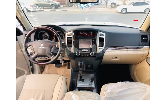Buy Import Mitsubishi Pajero White Car in Import - Dubai in Bagmati Buy Import Mitsubishi Pajero White Car in Import - Dubai in Bagmati