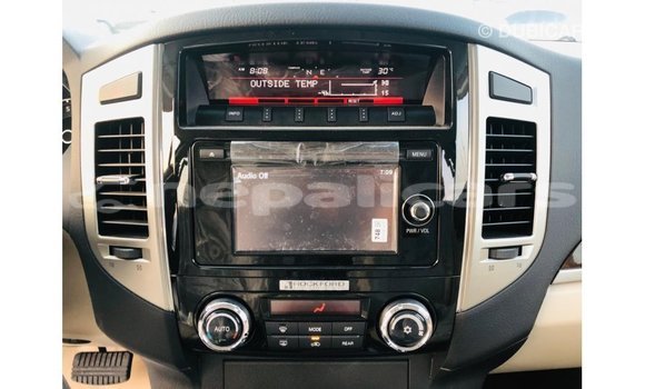 Buy Import Mitsubishi Pajero White Car in Import - Dubai in Bagmati Buy Import Mitsubishi Pajero White Car in Import - Dubai in Bagmati