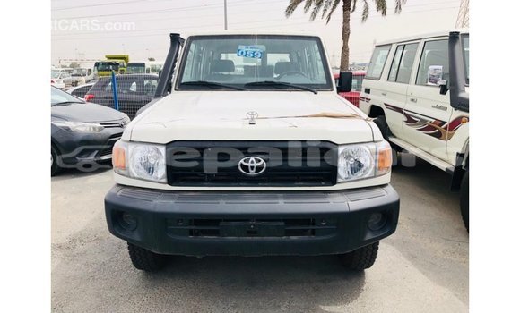Buy Import Toyota Land Cruiser White Car in Import - Dubai in Bagmati Buy Import Toyota Land Cruiser White Car in Import - Dubai in Bagmati