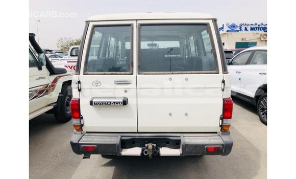 Buy Import Toyota Land Cruiser White Car in Import - Dubai in Bagmati Buy Import Toyota Land Cruiser White Car in Import - Dubai in Bagmati
