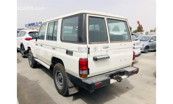 Buy Import Toyota Land Cruiser White Car in Import - Dubai in Bagmati Buy Import Toyota Land Cruiser White Car in Import - Dubai in Bagmati