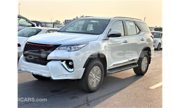 Buy Import Toyota Fortuner White Car in Import - Dubai in Bagmati Buy Import Toyota Fortuner White Car in Import - Dubai in Bagmati