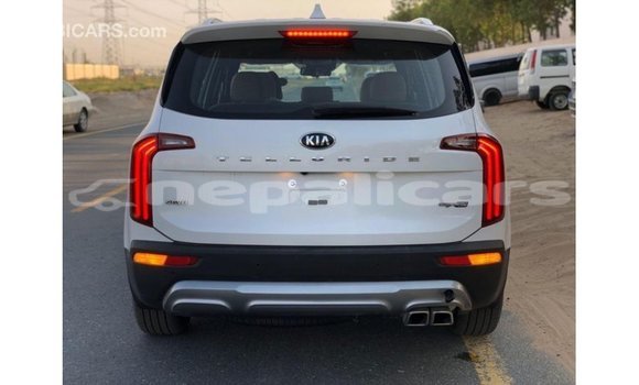 Buy Import Kia Carens White Car in Import - Dubai in Bagmati Buy Import Kia Carens White Car in Import - Dubai in Bagmati