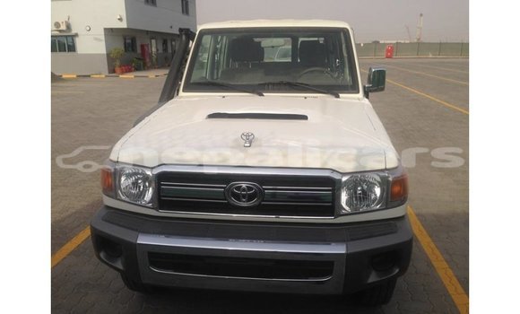 Buy Import Toyota Land Cruiser White Car in Import - Dubai in Bagmati Buy Import Toyota Land Cruiser White Car in Import - Dubai in Bagmati