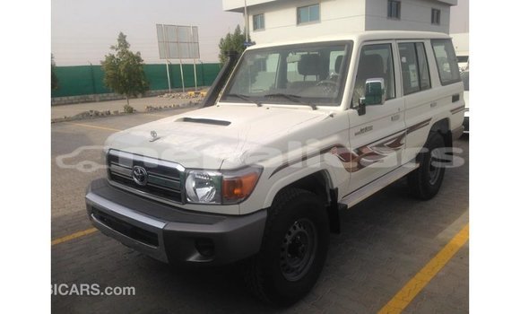Buy Import Toyota Land Cruiser White Car in Import - Dubai in Bagmati Buy Import Toyota Land Cruiser White Car in Import - Dubai in Bagmati