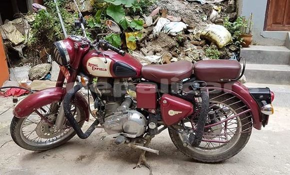 Buy Used Royal Enfield CLASSIC Red Bike in Kathmandu in Bagmati Buy Used Royal Enfield CLASSIC Red Bike in Kathmandu in Bagmati