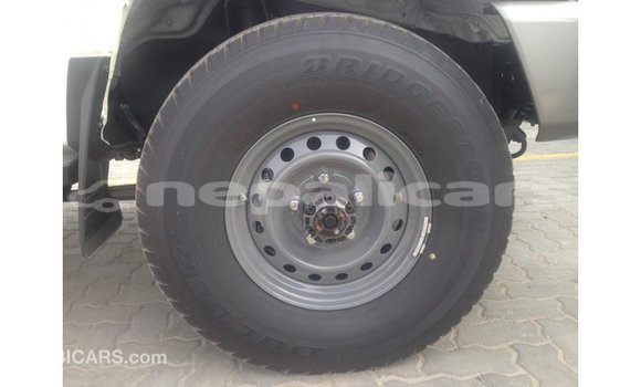 Buy Import Toyota Land Cruiser White Car in Import - Dubai in Bagmati Buy Import Toyota Land Cruiser White Car in Import - Dubai in Bagmati