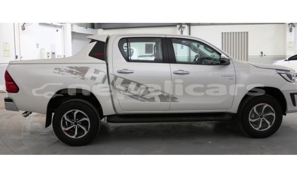 Buy Import Toyota Hilux White Car in Import - Dubai in Bagmati Buy Import Toyota Hilux White Car in Import - Dubai in Bagmati