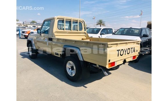 Buy Import Toyota Land Cruiser Beige Car in Import - Dubai in Bagmati Buy Import Toyota Land Cruiser Beige Car in Import - Dubai in Bagmati