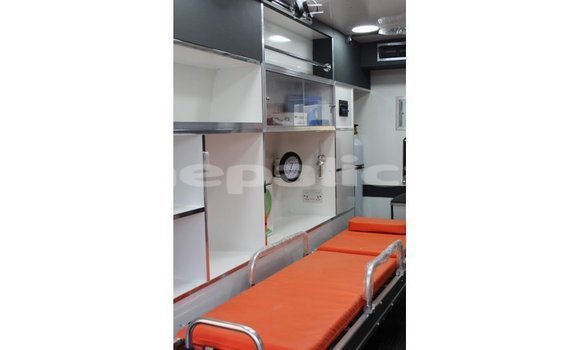 Buy Import Toyota Hiace White Car in Import - Dubai in Bagmati Buy Import Toyota Hiace White Car in Import - Dubai in Bagmati