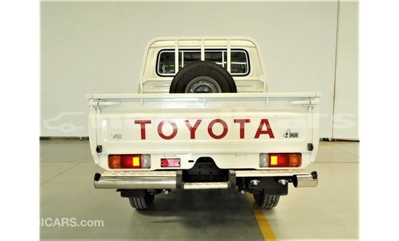 Buy Import Toyota Land Cruiser White Car in Import - Dubai in Bagmati Buy Import Toyota Land Cruiser White Car in Import - Dubai in Bagmati