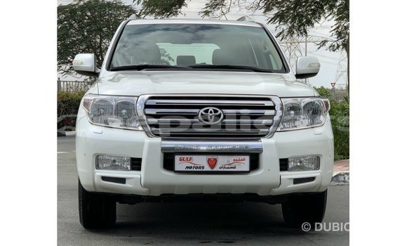 Buy Import Toyota Land Cruiser White Car in Import - Dubai in Bagmati Buy Import Toyota Land Cruiser White Car in Import - Dubai in Bagmati