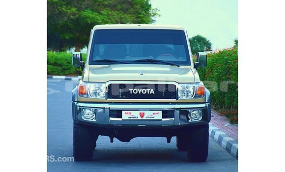 Buy Import Toyota Land Cruiser Beige Car in Import - Dubai in Bagmati Buy Import Toyota Land Cruiser Beige Car in Import - Dubai in Bagmati