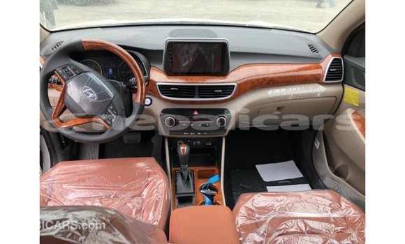 Buy Import Hyundai Tucson White Car in Import - Dubai in Bagmati Buy Import Hyundai Tucson White Car in Import - Dubai in Bagmati