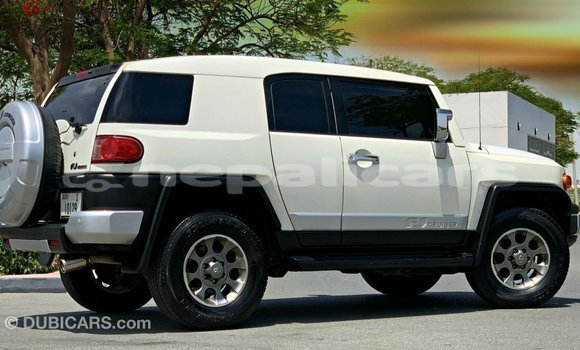Buy Import Toyota FJ Cruiser White Car in Import - Dubai in Bagmati Buy Import Toyota FJ Cruiser White Car in Import - Dubai in Bagmati