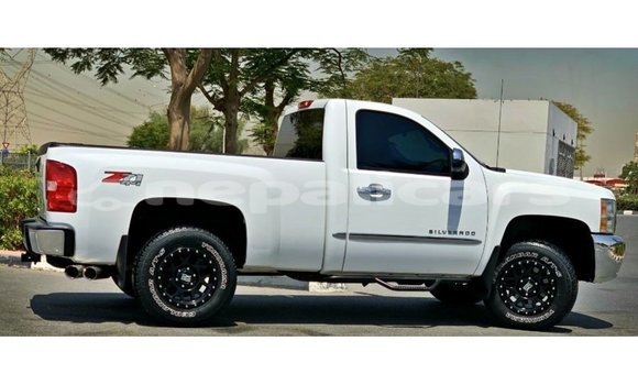 Buy Import Chevrolet Silverado White Car in Import - Dubai in Bagmati Buy Import Chevrolet Silverado White Car in Import - Dubai in Bagmati