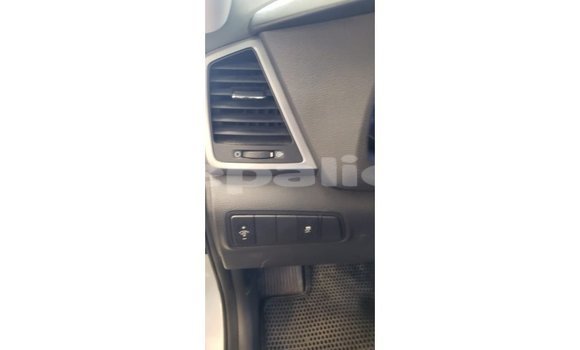 Buy Import Hyundai Tucson White Car in Import - Dubai in Bagmati Buy Import Hyundai Tucson White Car in Import - Dubai in Bagmati