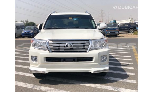 Buy Import Toyota Land Cruiser White Car in Import - Dubai in Bagmati Buy Import Toyota Land Cruiser White Car in Import - Dubai in Bagmati